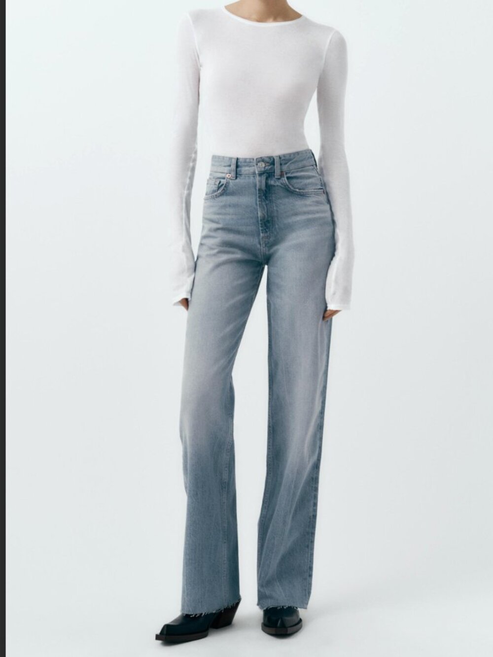 ZARA TRF HIGH RISE WIDE LEG JEANS IN BLUE SIZE 27 / EU 36 / US 4